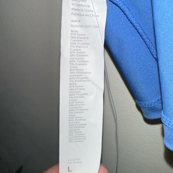 NWT fabletics fresh air Lydia built-in sports bra long line crop tank L - Picture 9 of 9